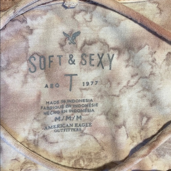 Soft and Sexy AE Tee - Picture 2 of 3